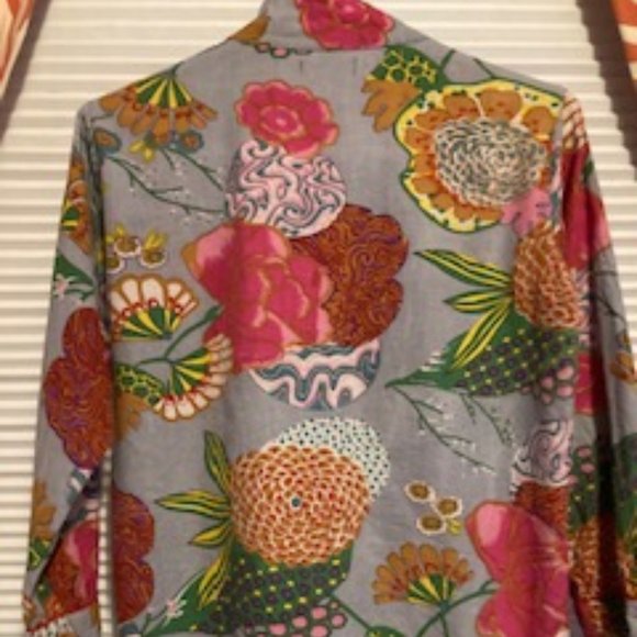 Colorful floral pajamas by Jayshee Dalal - Picture 2 of 8